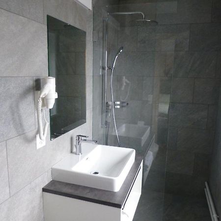 Hotel Suesom Give Tschierv Екстер'єр фото