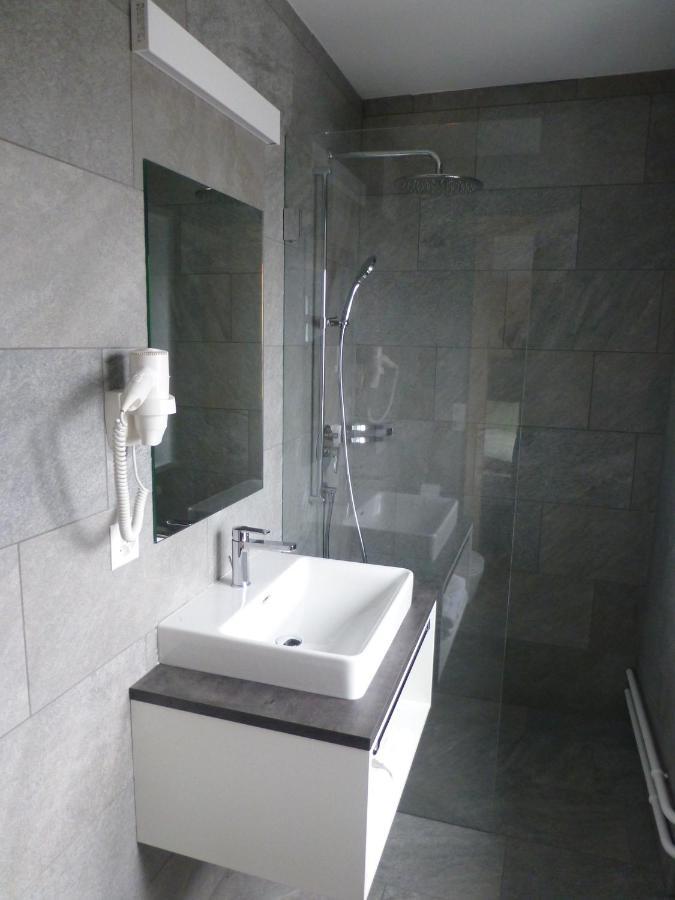 Hotel Suesom Give Tschierv Екстер'єр фото